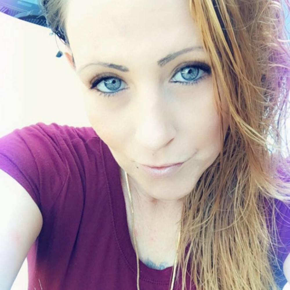 Meet your Posher, Debbie